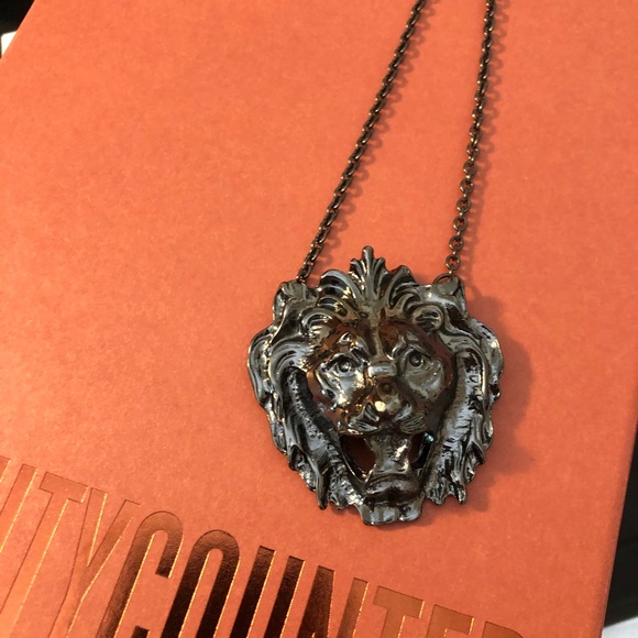 Jewelry - Lion head dark silver statement necklace long NWT